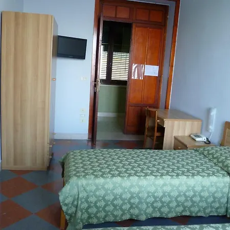 Hotel Ancelle Sorrento - Casa D'Accoglienza Castellammare di Stabia Zimmer foto